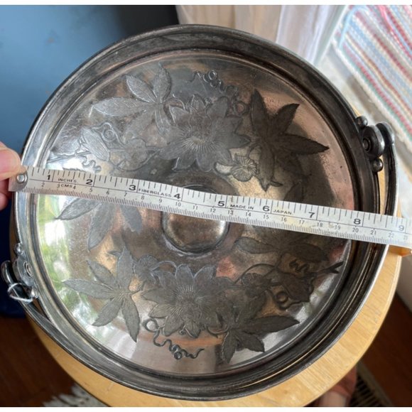 Meriden Silver Plate Etched Wedding Basket 9" Heavy Vintage Ornate Bowl - Picture 3 of 9